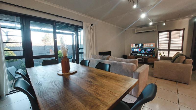 3 Bedroom Property for Sale in Bloemhof Western Cape